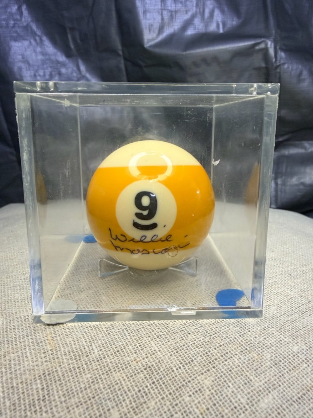 Willie Mosconi Signed 9 Ball Pool Autograph JSA COA Billiards Collectible